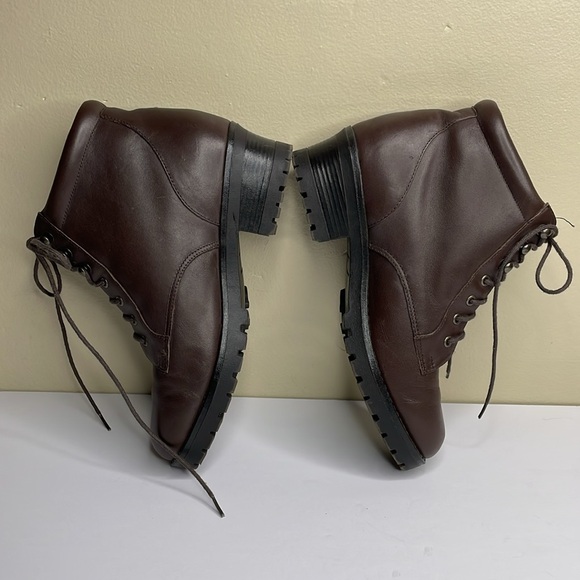 St JOHN’S BAY Brown Leather Lace-Up Ankle Boots Faux Fur Lined Footbed & Insole - Picture 5 of 16